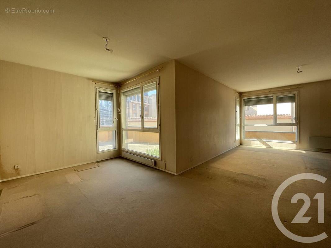 Appartement à MOULINS