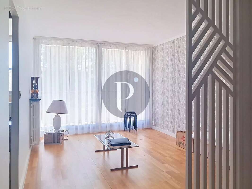 Appartement lumineux 3 pièces au centre-ville de Villejuif - photo 3