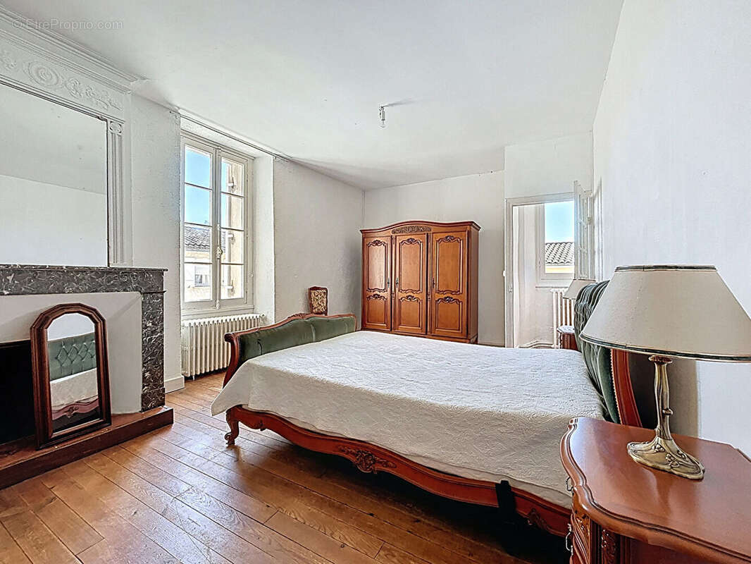 Maison à SAINT-ANDRE-DE-CUBZAC