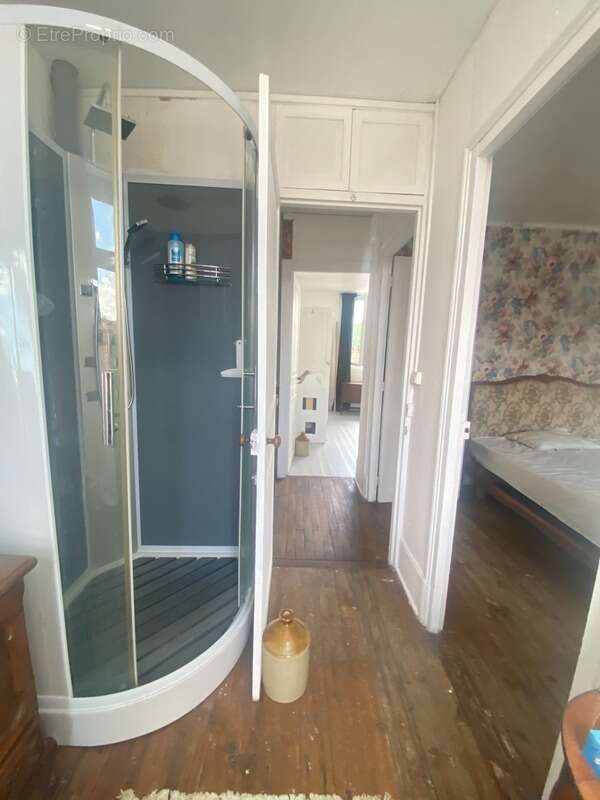 Maison à DUN-LE-PALESTEL