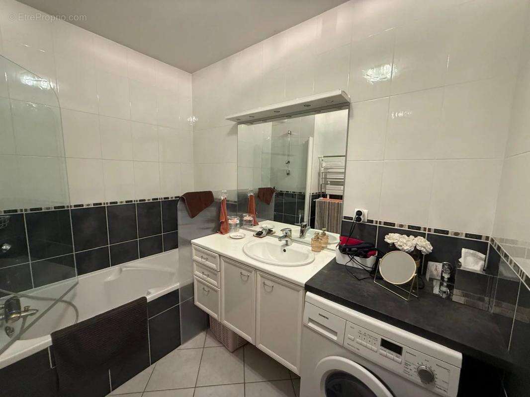 Appartement à AIX-LES-BAINS