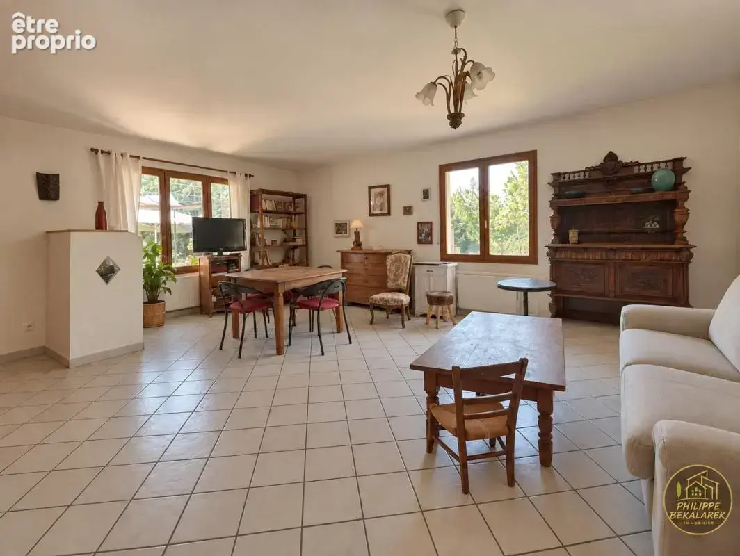 Maison 9 pièces 202 m² à vendre à Chateau-Arnoux-Saint-Auban (04160) - photo 3