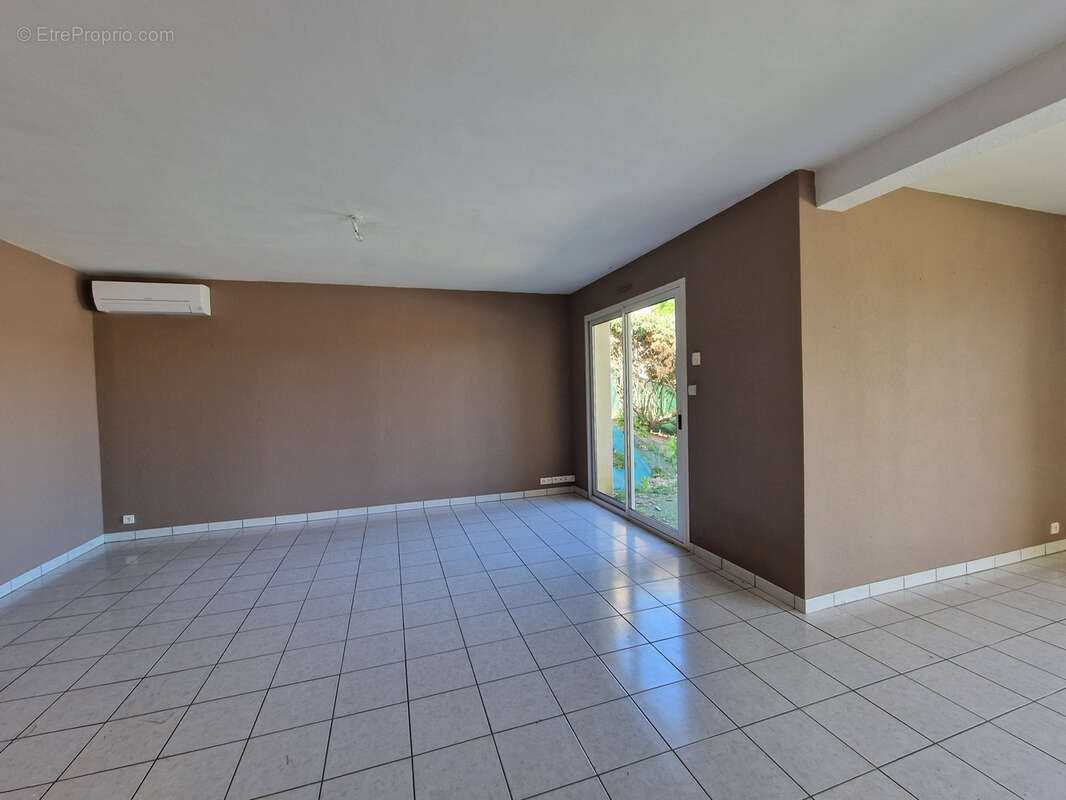 Maison à MALEMORT-SUR-CORREZE