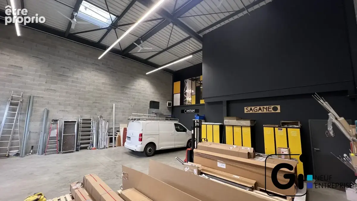 Commerce 371 m² à vendre à Sainte-Helene-Du-Lac (73800) - photo 3