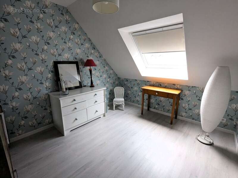 Maison à NEUVILLE-EN-FERRAIN