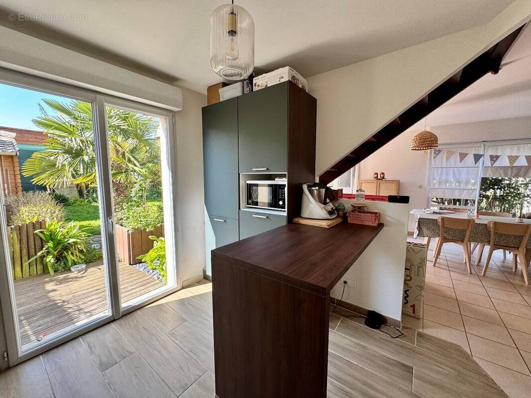 Maison à COLLEVILLE-MONTGOMERY