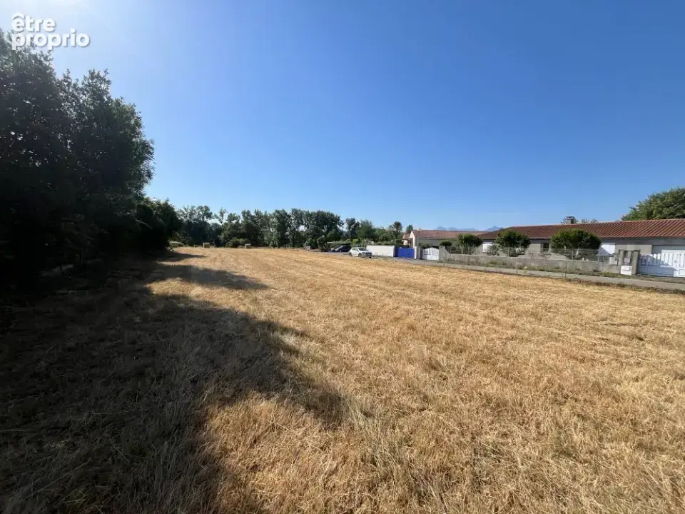 Terrain 600 m² à Juillan  - photo 3
