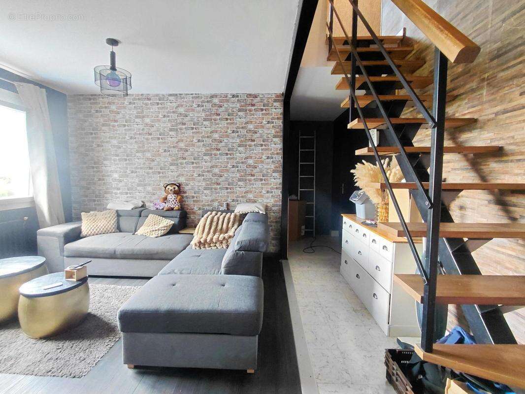 Maison potentiel de 6 chambres sur sous-sol avec jardin - photo 5