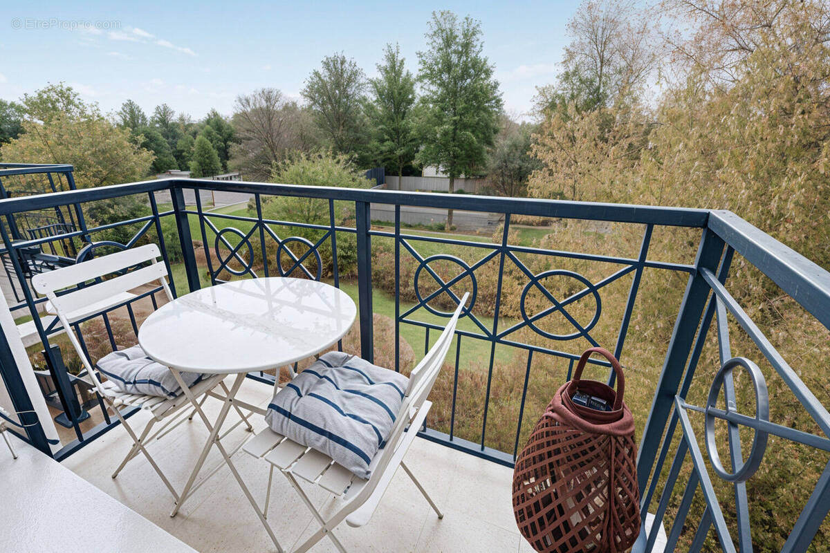 Appartement à BAILLY-ROMAINVILLIERS