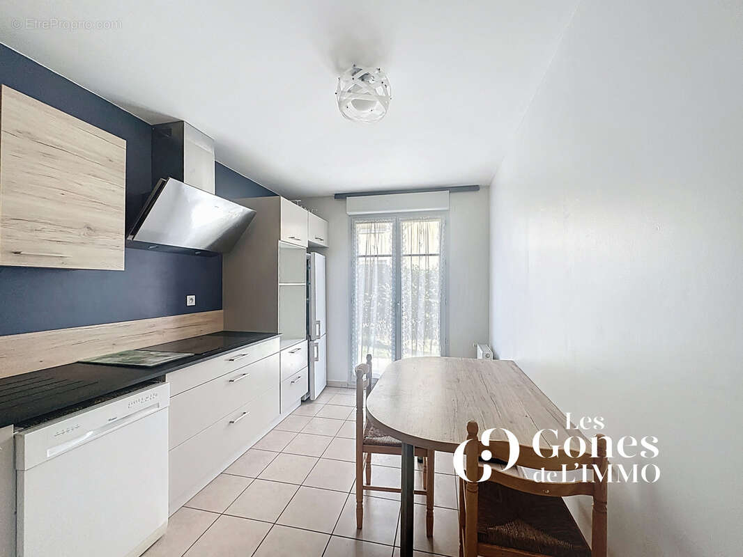 Appartement à CRAPONNE