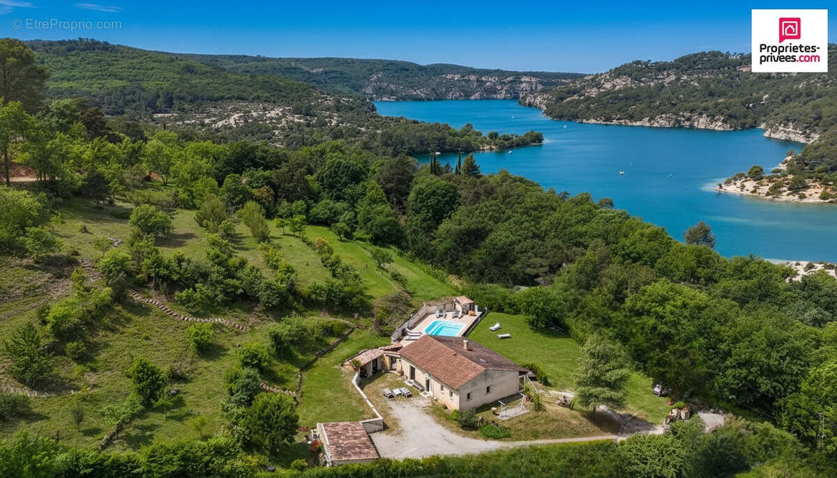 Maison à ESPARRON-DE-VERDON