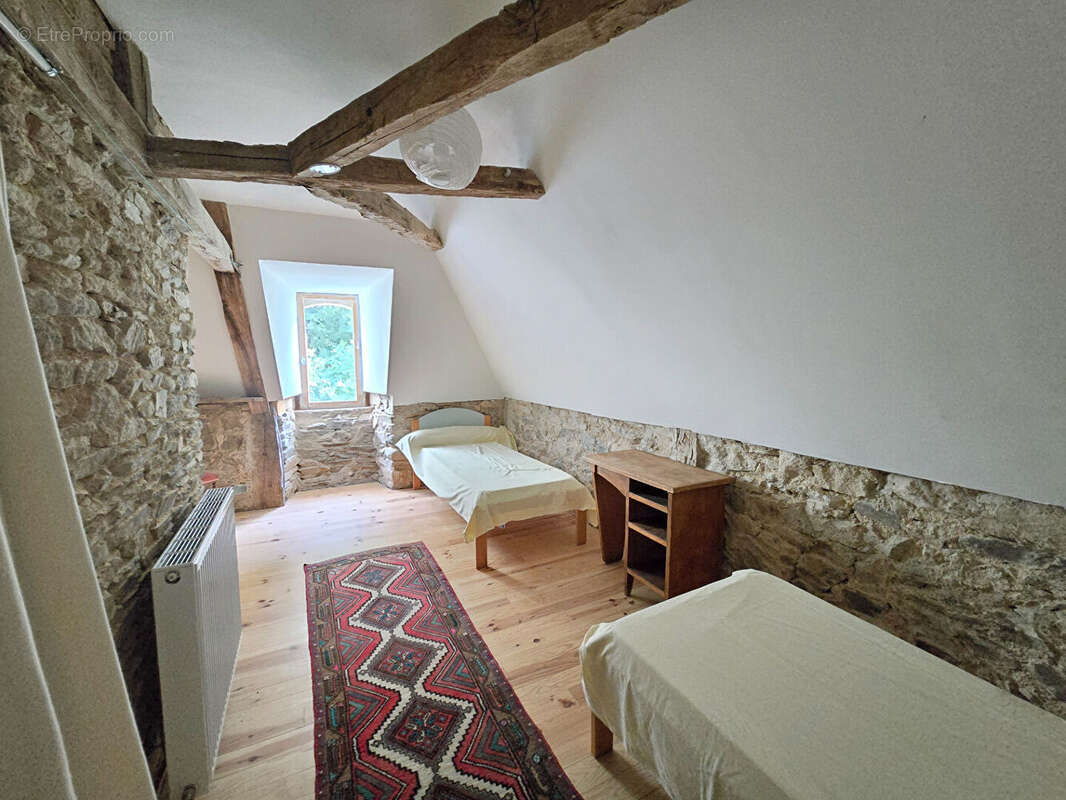 Château, ancienne maison à aménager et dépendance - Arvieu - photo 24