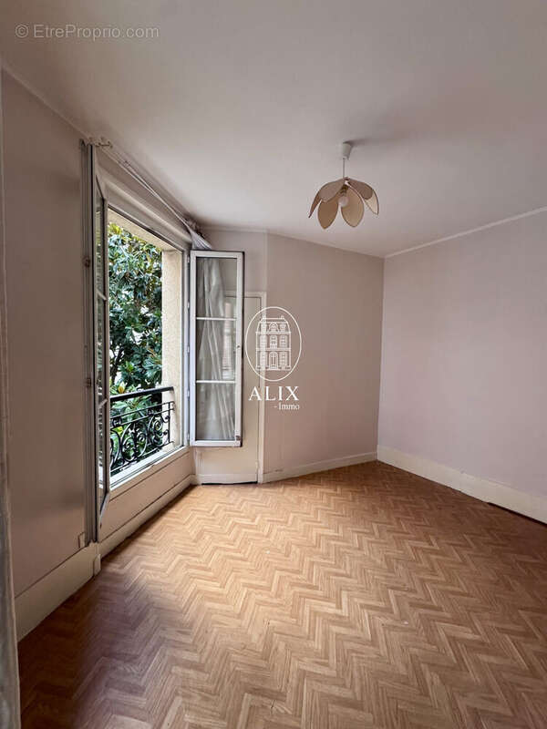 Appartement à LEVALLOIS-PERRET