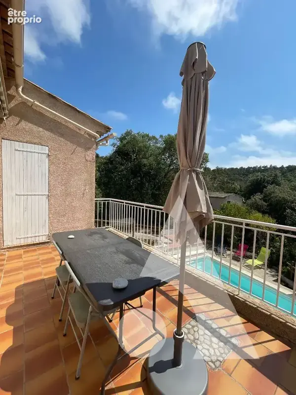 Villa Saint Raphael  au calme- 160m² - 5 chambres - Piscine - photo 3