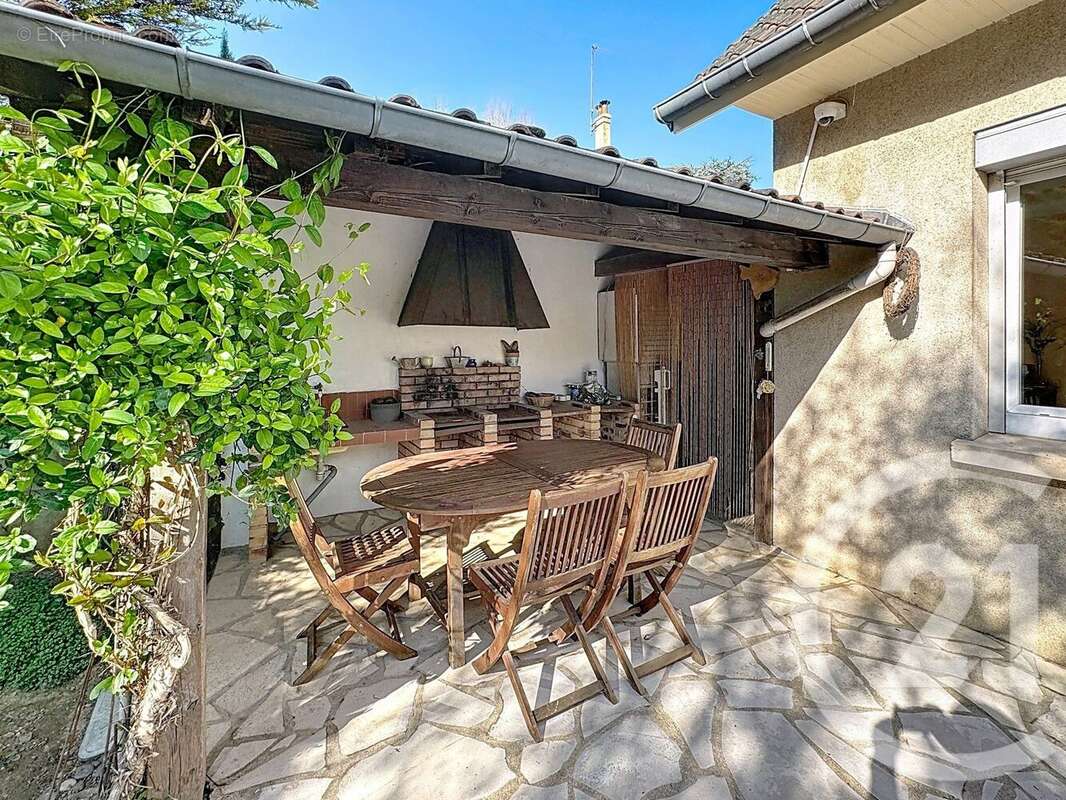 Photo 3 - Maison à THIAIS