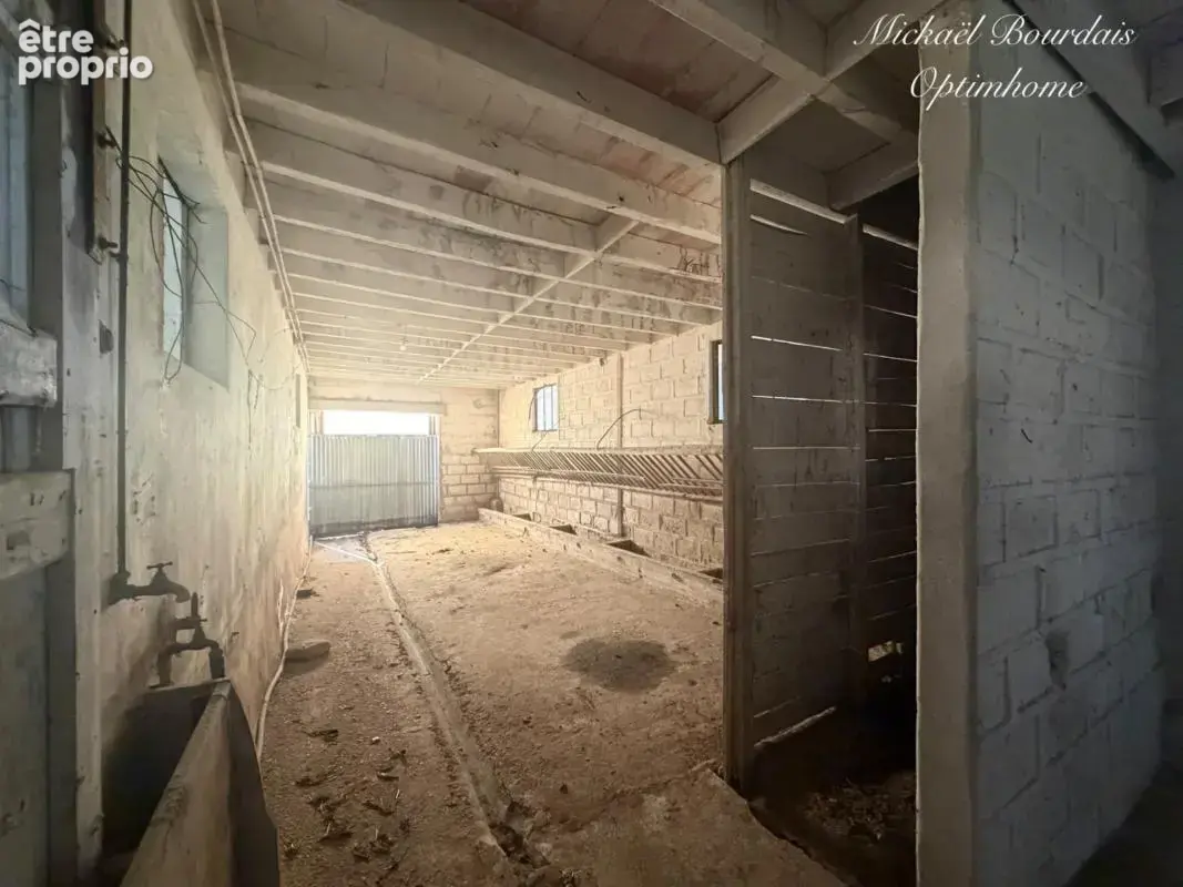 Demeure de caractère du XVIIᵉ siècle – 279 m² habitables – Plus de 390 m² de dépendances – Potentiel exceptionnel - photo 17
