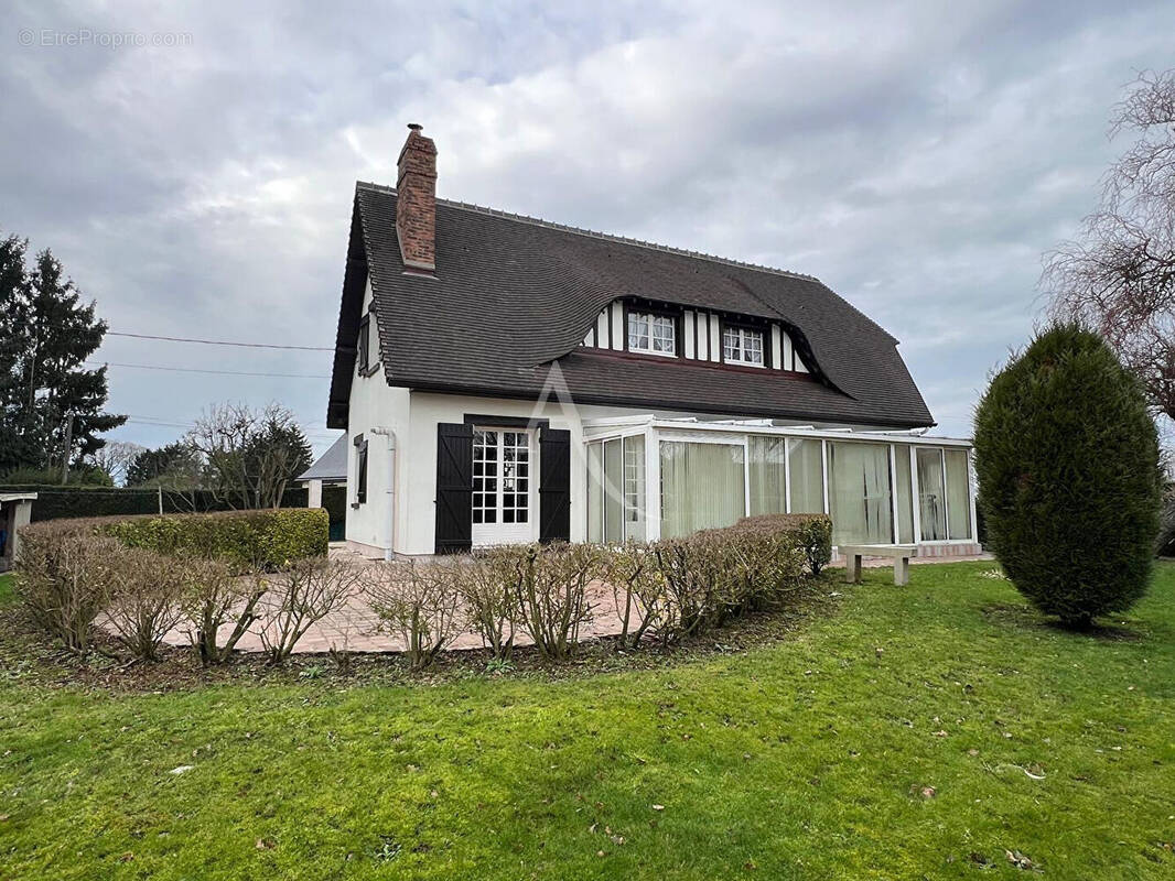 Maison à LE MESNIL-ESNARD