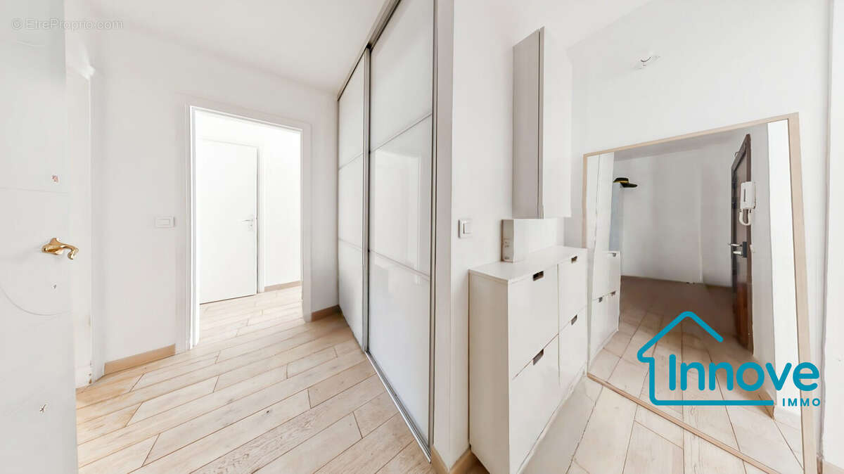 Appartement à VERSAILLES