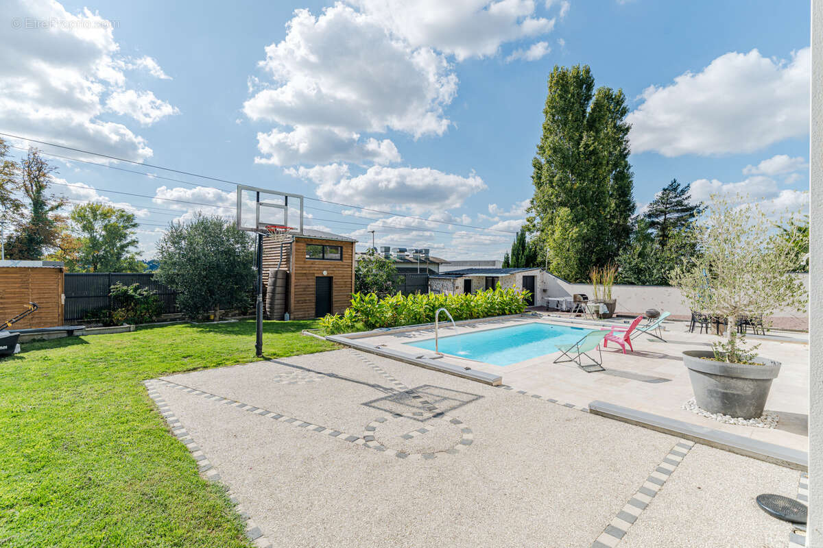 Maison à MONTLOUIS-SUR-LOIRE