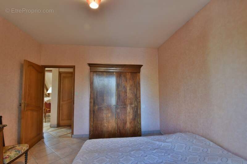 Maison à SAINT-AGNANT-DE-VERSILLAT