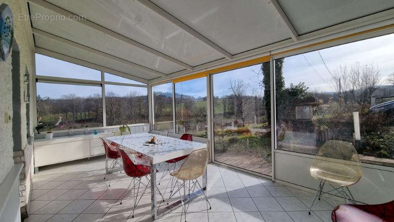 Maison à SAINT-BONNET-DES-QUARTS