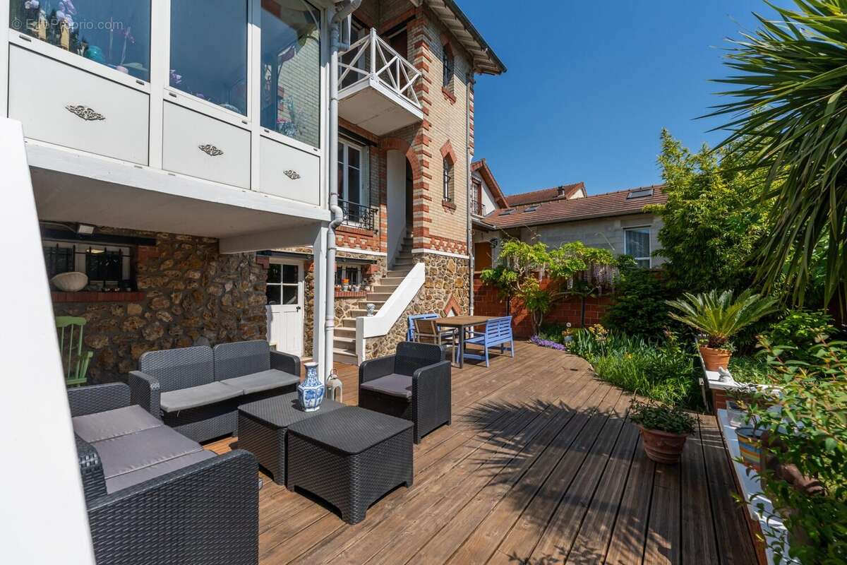 Maison à LIVRY-GARGAN