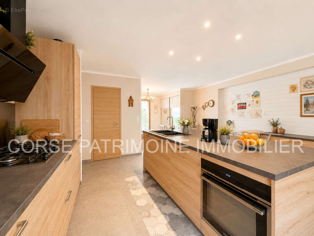 Maison avec vue dégagée sur la plaine et les montagnes - photo 7