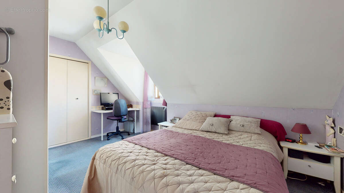 Maison à SARTROUVILLE