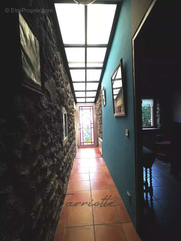 Maison à SAINT-MARTIN-SUR-LAVEZON