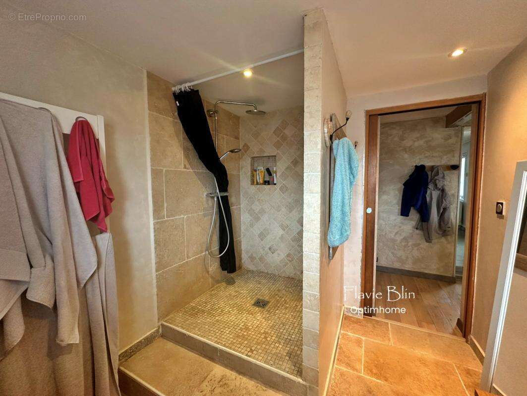 Nouveau prix — Maison de campagne de 144 m² avec vie de plain-pied, proche Louviers - photo 11