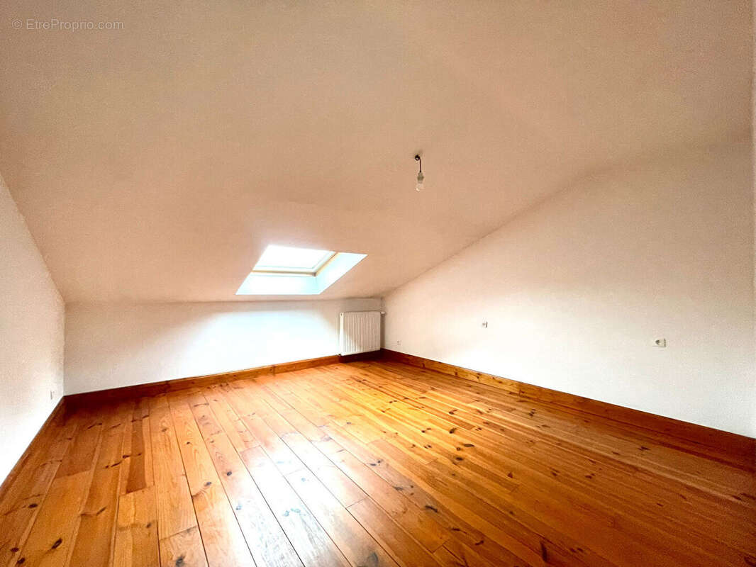 Maison à CHAMBLEY-BUSSIERES