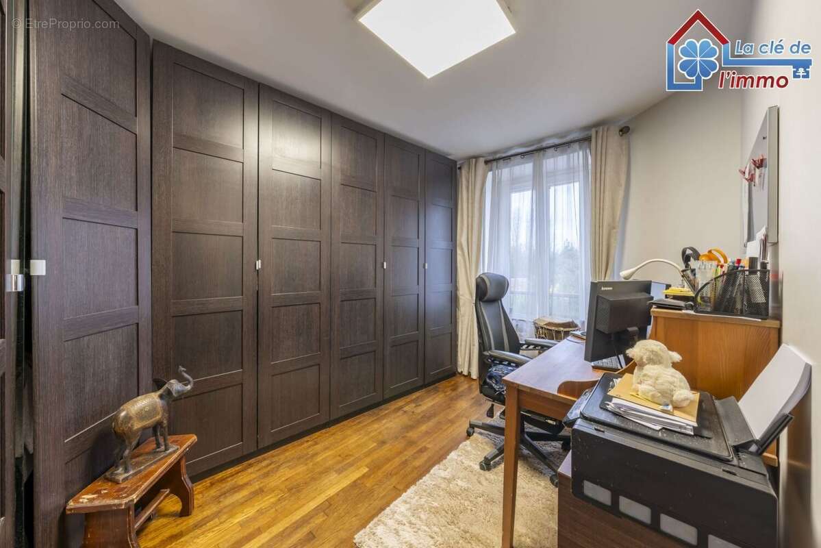 Appartement à MOISSY-CRAMAYEL