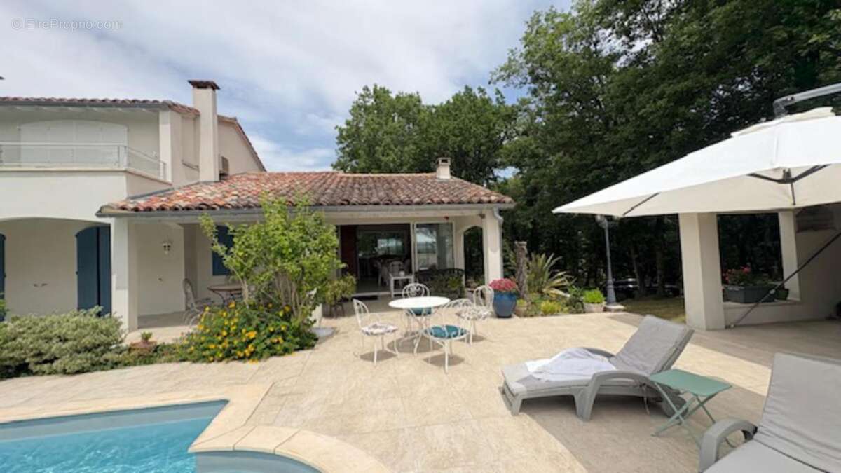 Maison à LUGAN