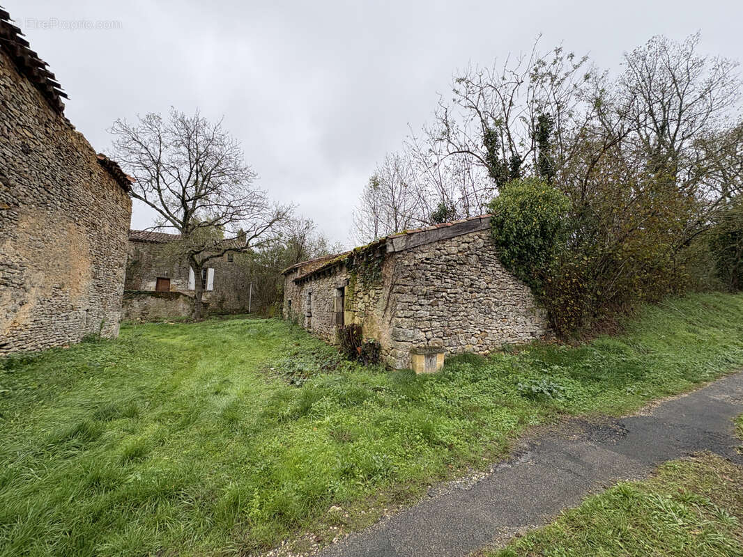 Maison à SAINT-MARCORY