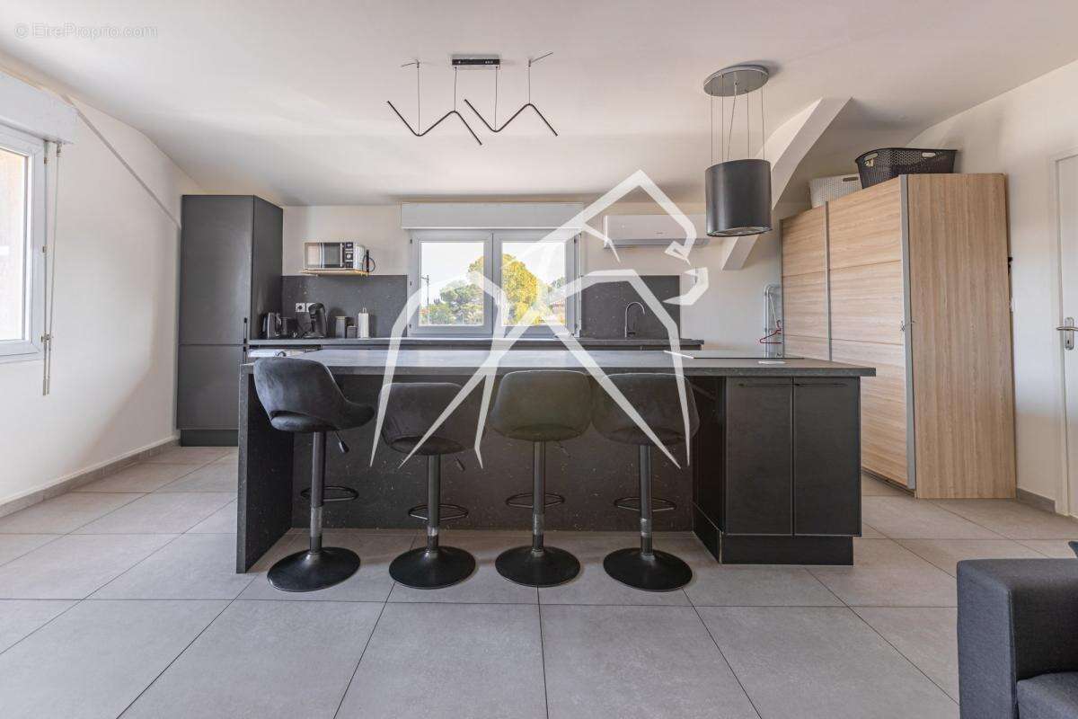 Appartement à LAVERUNE