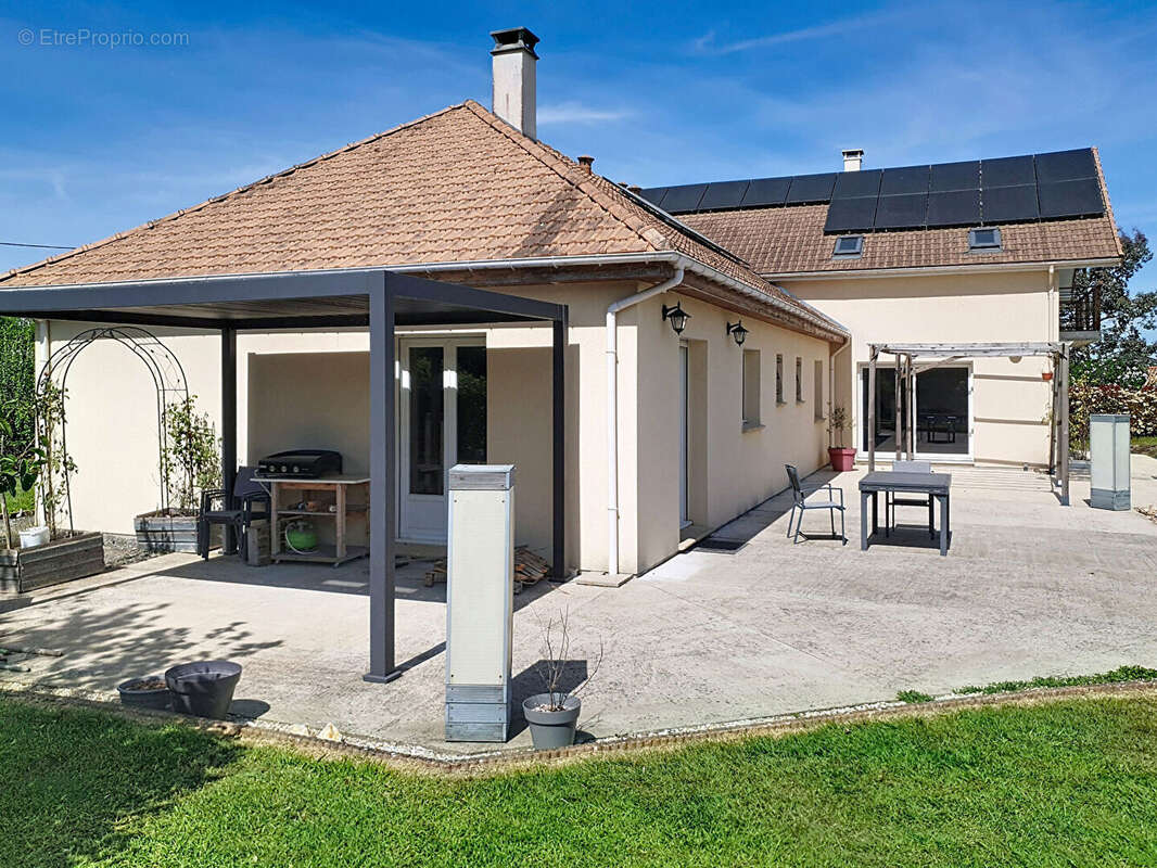 Maison à MONTFORT-SUR-RISLE