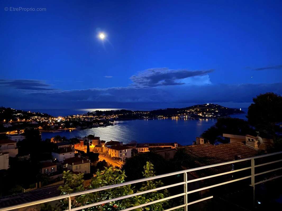 Appartement à VILLEFRANCHE-SUR-MER