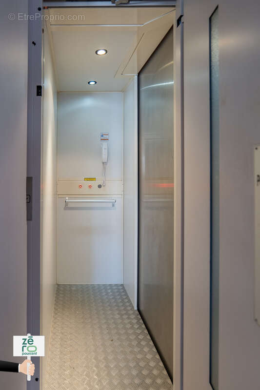 Maison familiale spacieuse avec dépendance - photo 17