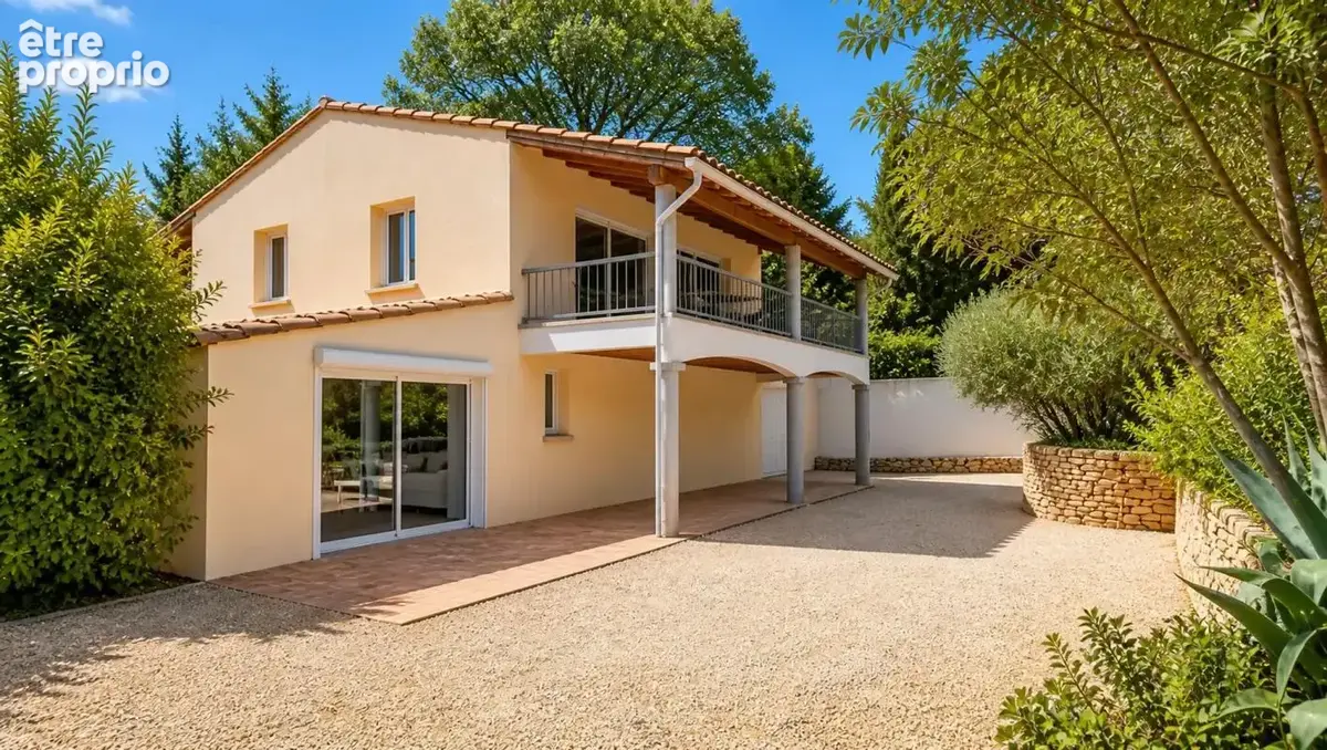 Maison à VERS-PONT-DU-GARD