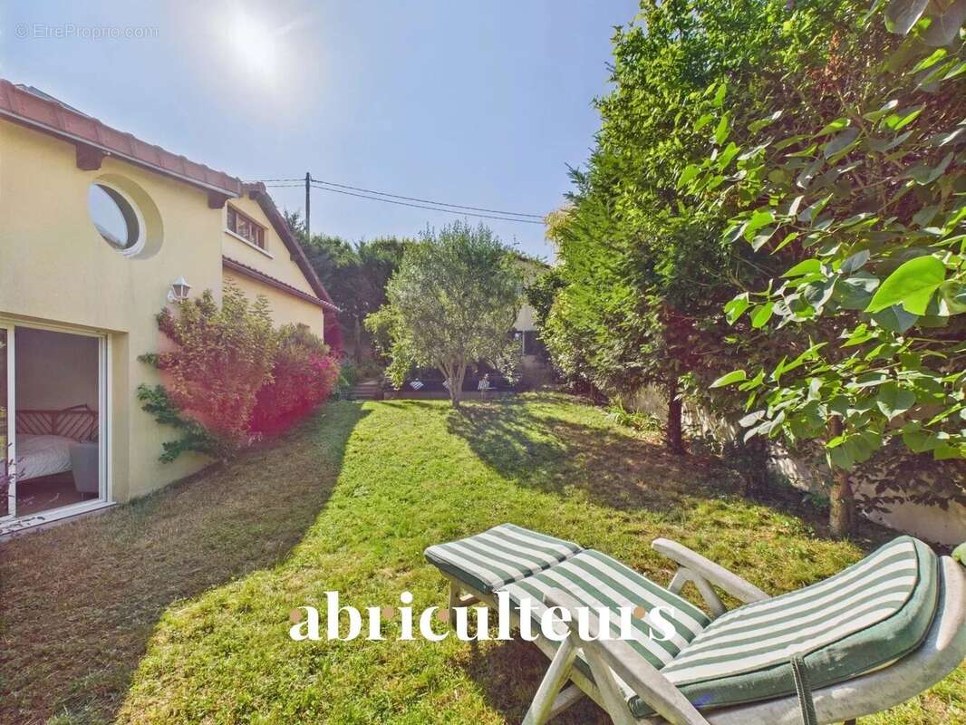 Maison à RUEIL-MALMAISON