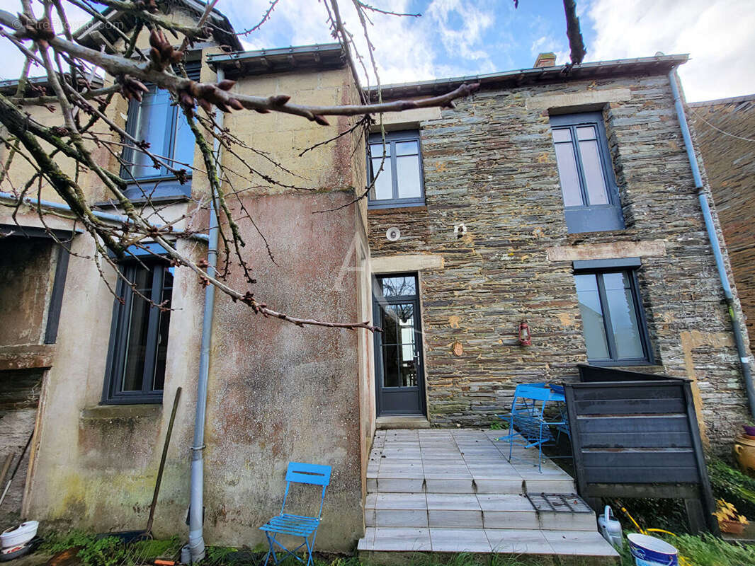 Maison à MARSAC-SUR-DON