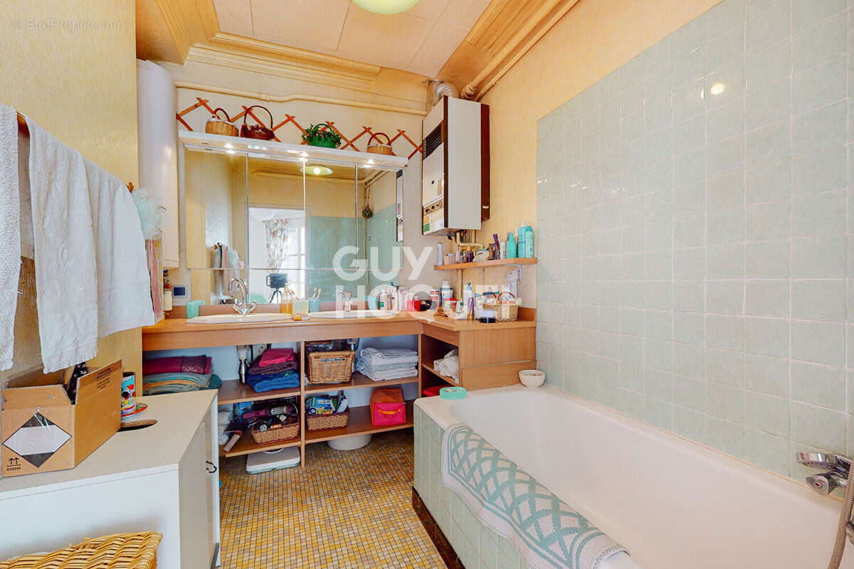 Appartement à PARIS-9E