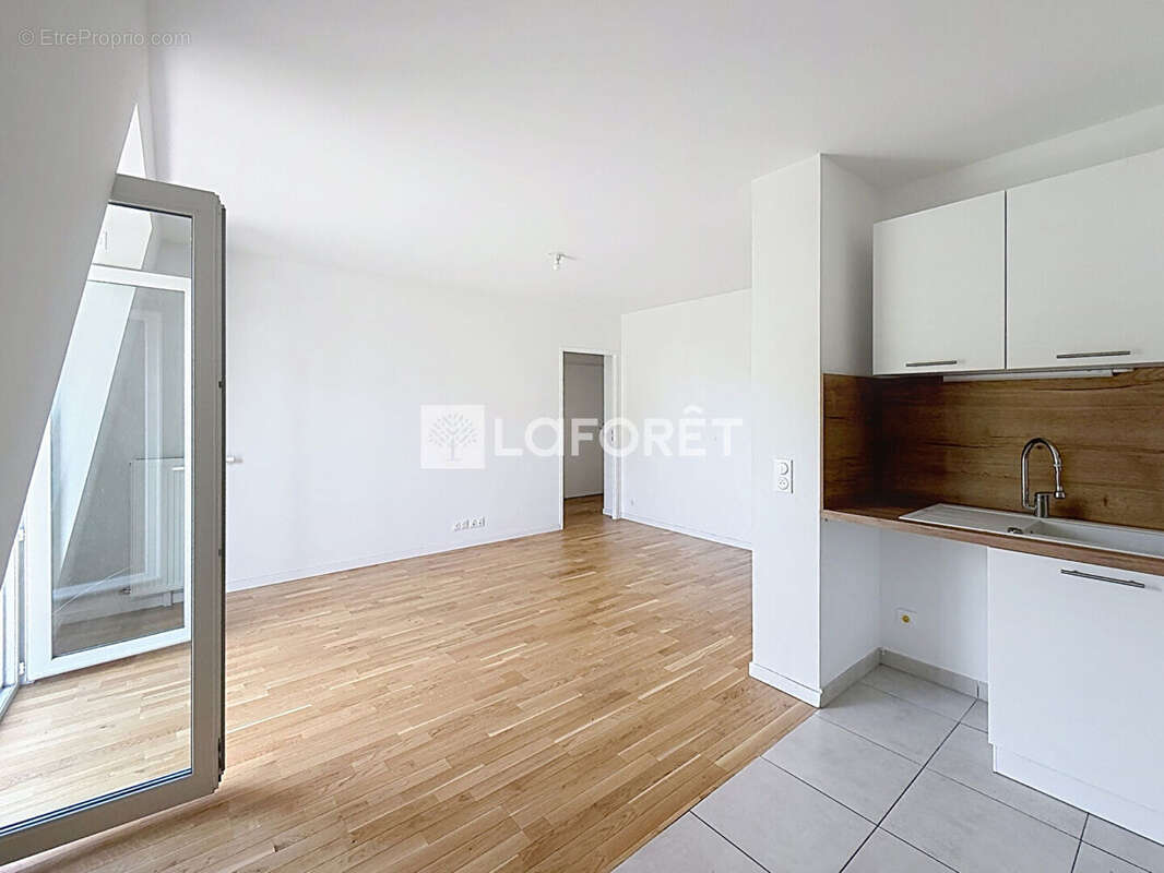 Appartement à VERNEUIL-SUR-SEINE