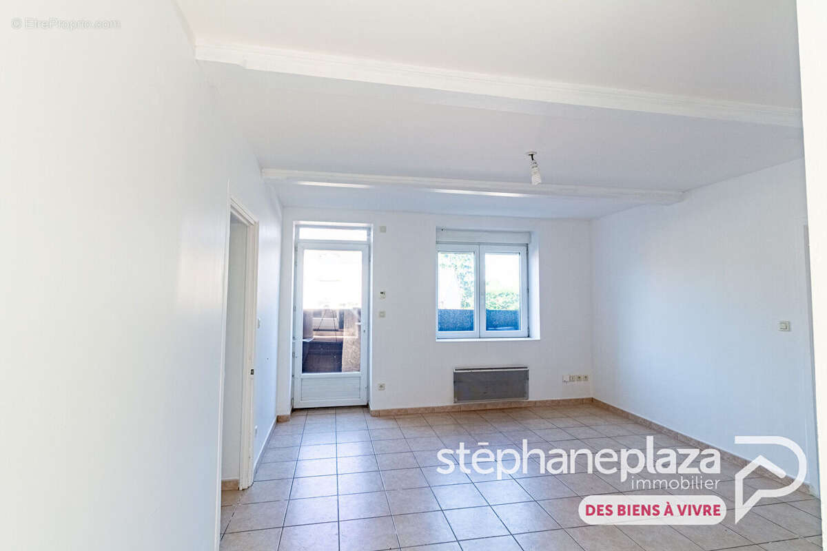 Maison de village avec 220 m² de dépendances  Fort potentiel - photo 5