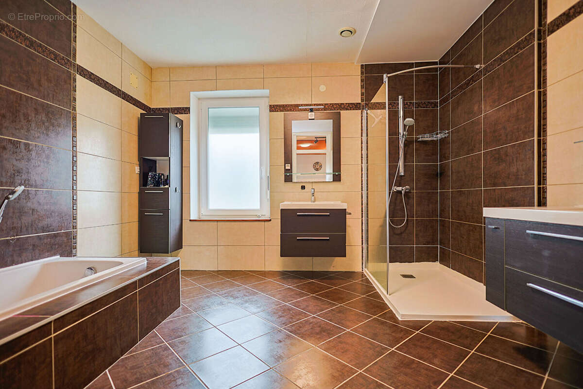 Maison saint-avold 9 pièces - photo 8
