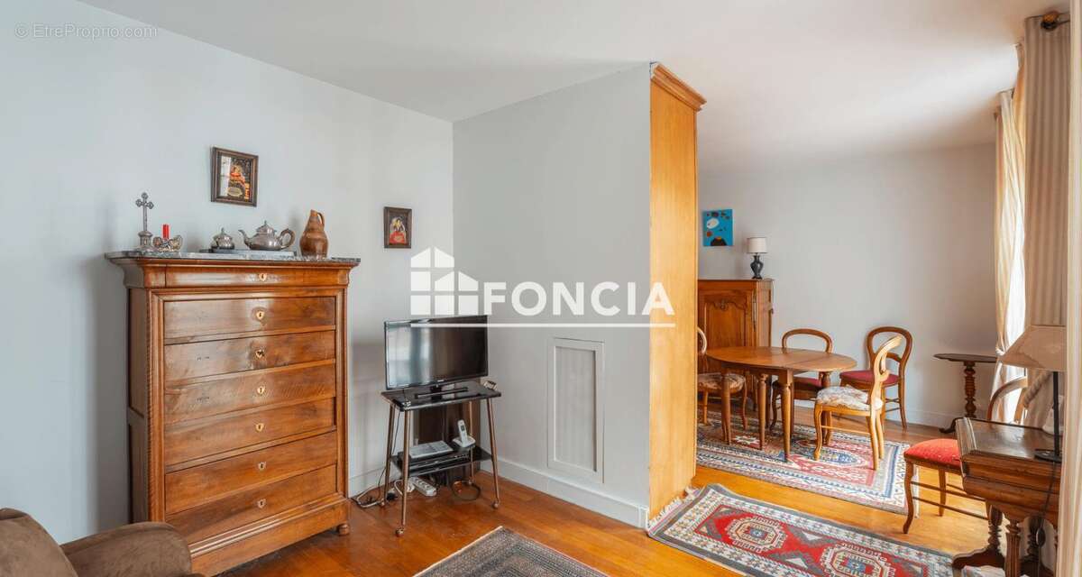 Appartement à PARIS-12E