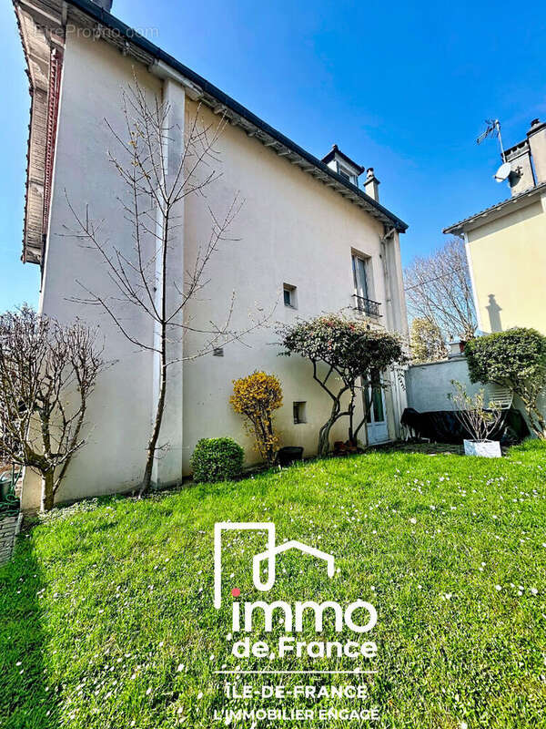 Maison à VILLEMOMBLE