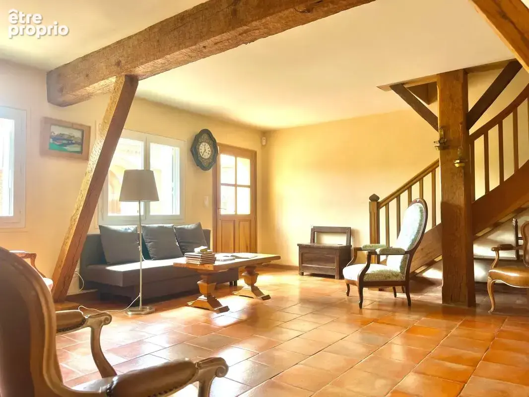 Maison de caractère au cœur de Fontenilles, 165 m² de charme et d'authenticité - photo 6