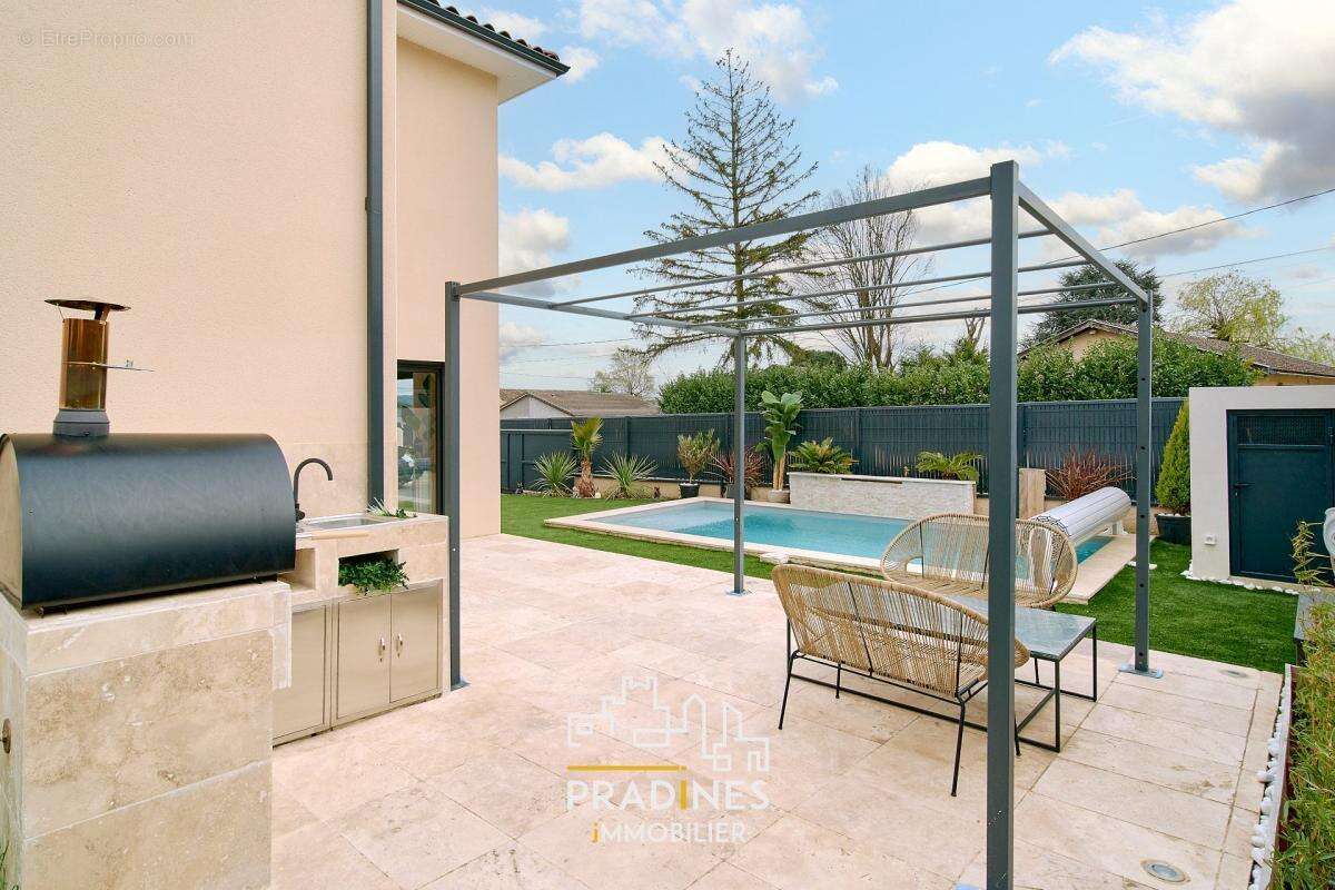 Maison à CHONAS-L&#039;AMBALLAN