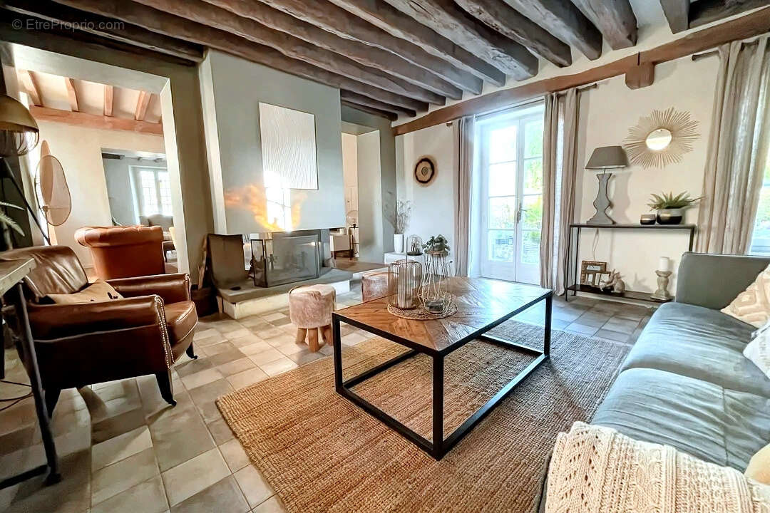 Maison à MAUPERTHUIS